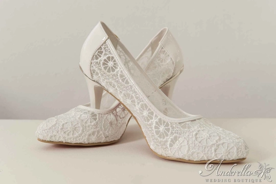 Csipke menyasszonyi cipő - 38