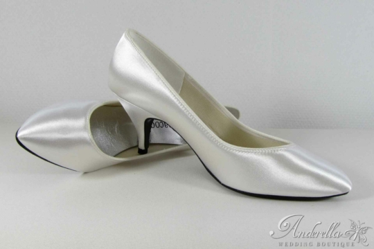 Középmagas, fényes szatén menyasszonyi cipő - 355