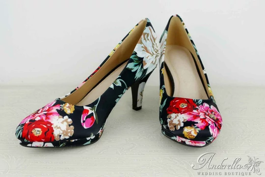 viragos-alkalmi-cipo-kenyelmes-sarku viragos-alkalmi-cipo-kenyelmes-sarku