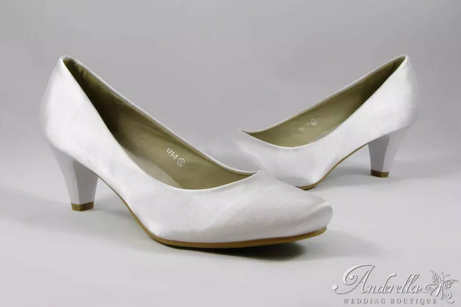 Fehér szatén menyasszonyi cipő- alacsony sarokkal - 36