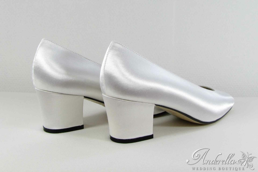 Exkluzív menyasszonyi cipő - kocka sarokkal