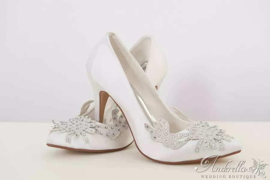 Ezüst díszítésű exkluzív menyasszonyi cipő - 37