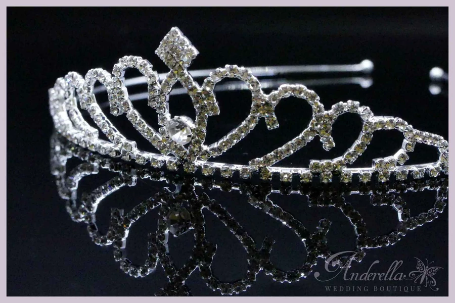 Tiara - ékköves