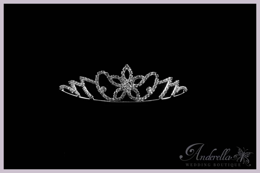 Tiara köríven
