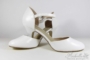 Kép 1/2 - Bőrhatású menyasszonyi cipő alacsony sarokkal