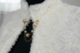 Kép 3/6 - Esküvői szőrme kabátka - ekrü- one size