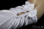 Kép 2/2 - Hosszú fehér, ujjnélküli menyasszonyi kesztyű- masnival