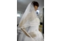 Kép 4/5 - Szatén szalaggal szegett kristálytüll menyasszonyi fátyol - hófehér 2 méteres