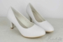 Kép 2/4 - Alacsony sarkú menyasszonyi cipő- bőrhatású